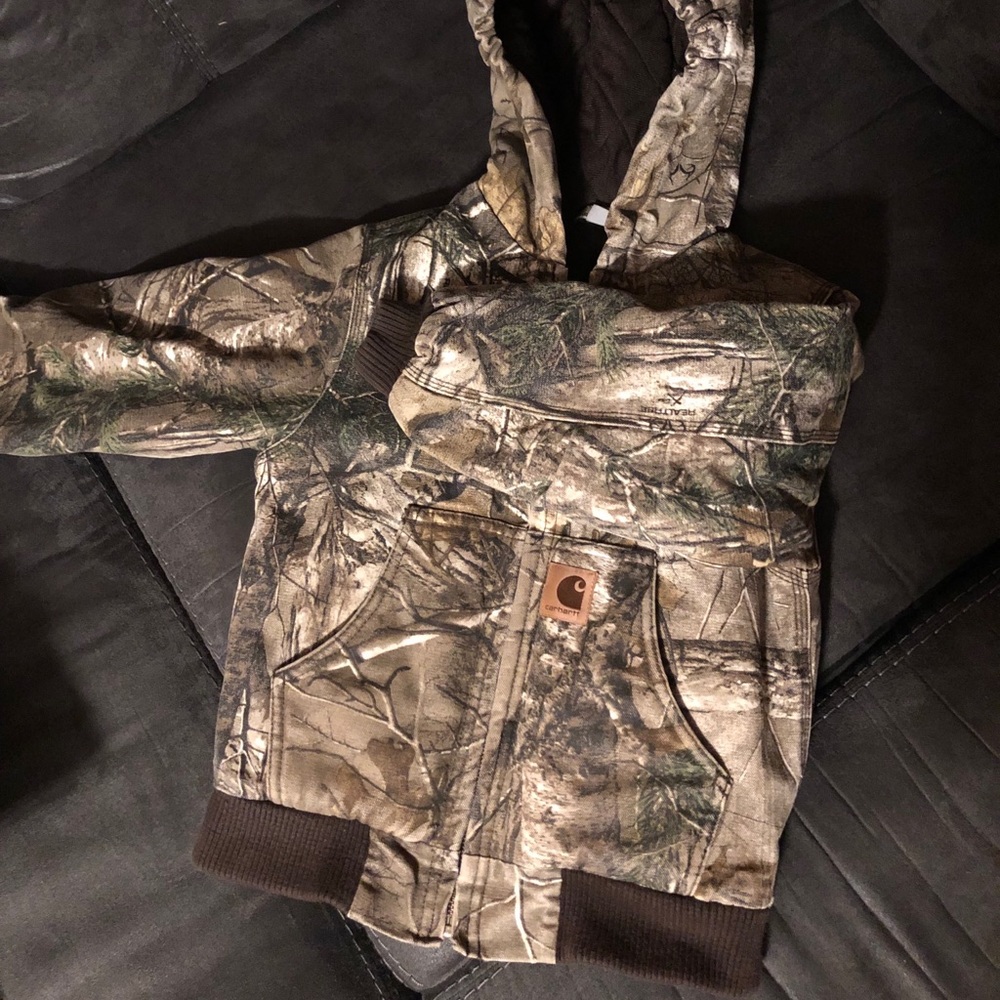 Size XS (6) Kids Carhartt Coat